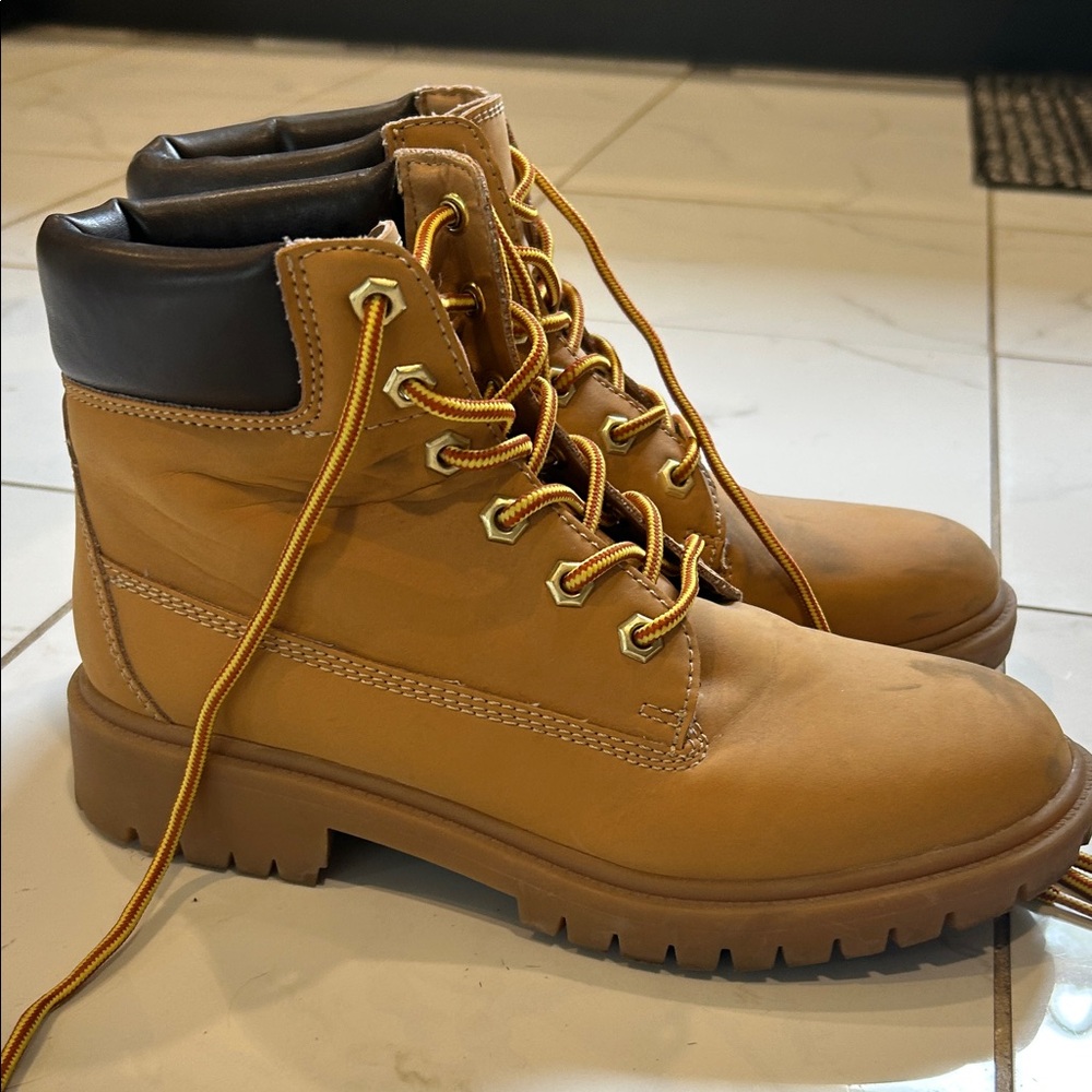 Telluride Tan Leather Boots